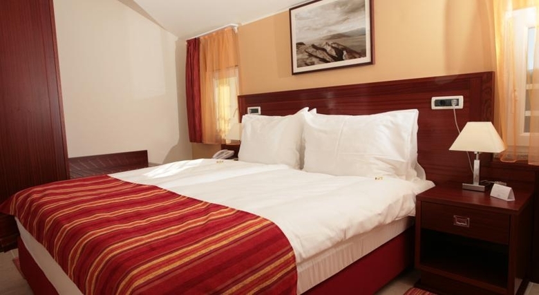 Hotel Atrium Residence Baska