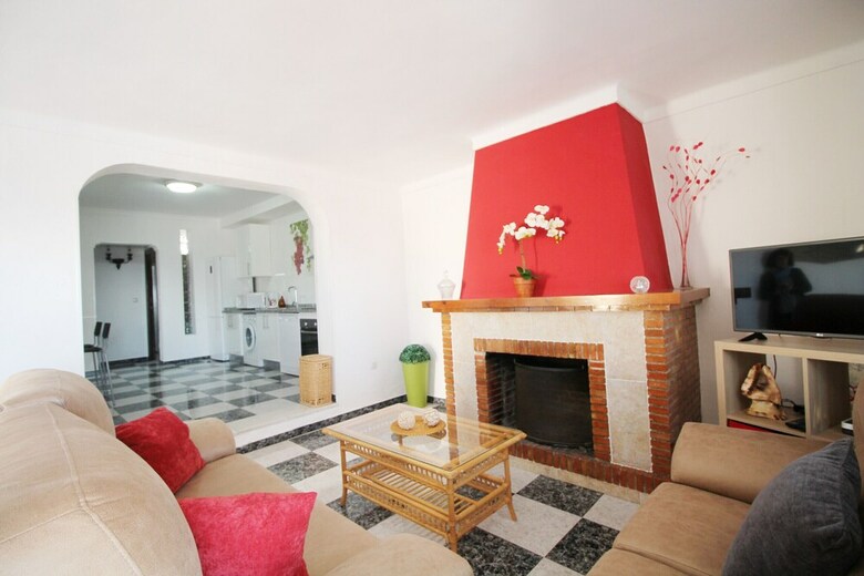 1070 Villa Rosario