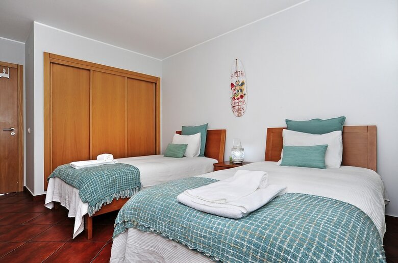 Ocean Breeze Apartment