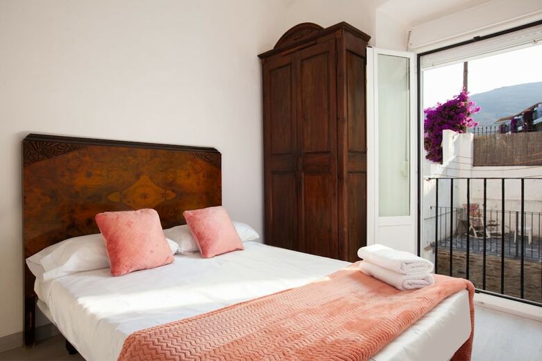 Apartamentos Akira Flats Cadaques Llane