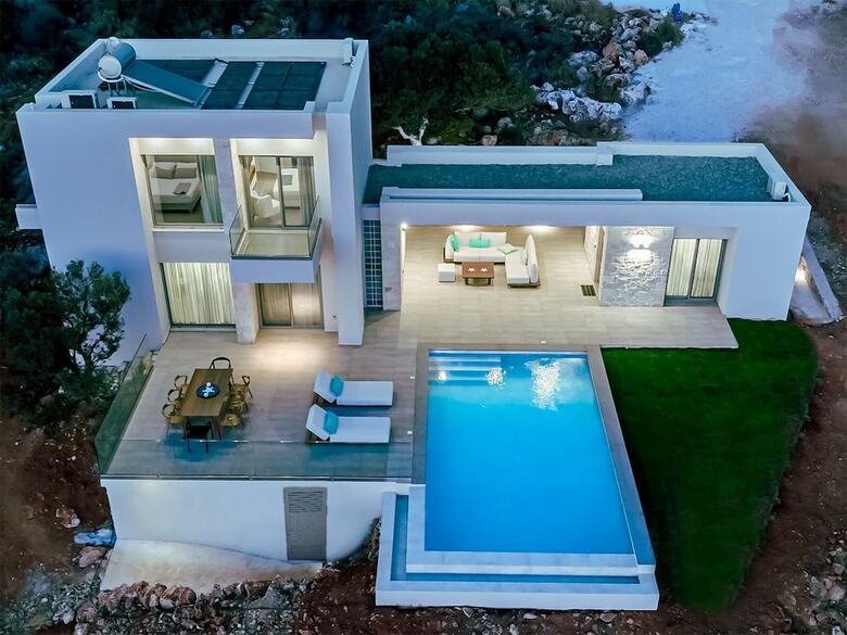 'phantom Villa'