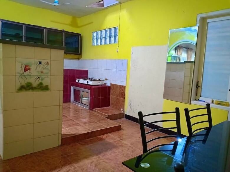 Hotel Nina King Homestay