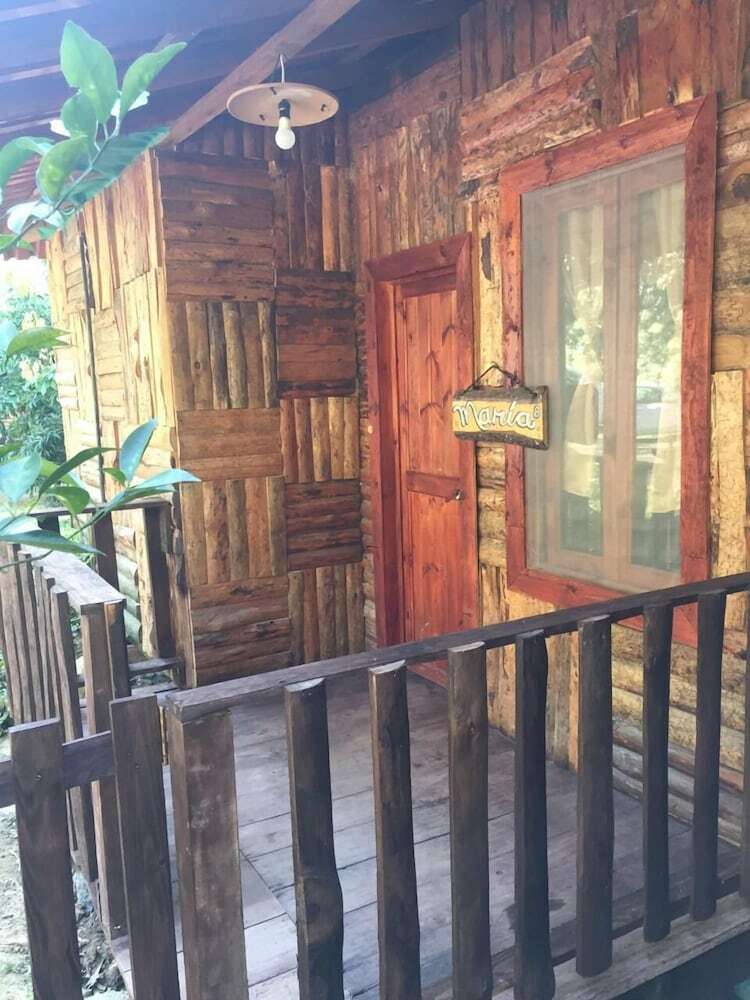 Posada Caba�as Y Casas Del �rbol La Huerta