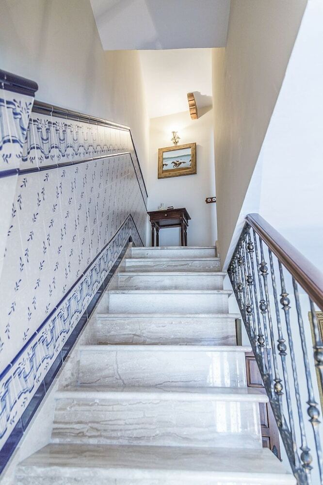 Hotel Mafloras Suites El Bosque