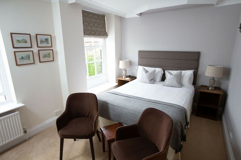 The Evesham Hotel