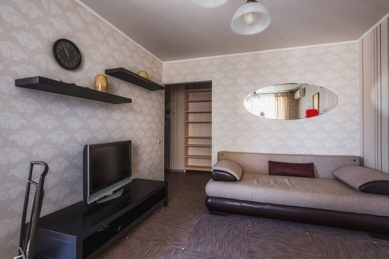 Apartment On B Kondratievskii 12 Bld 1