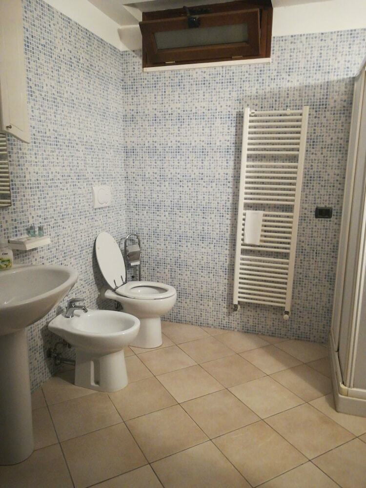 Dimora Del Falconiere B&B