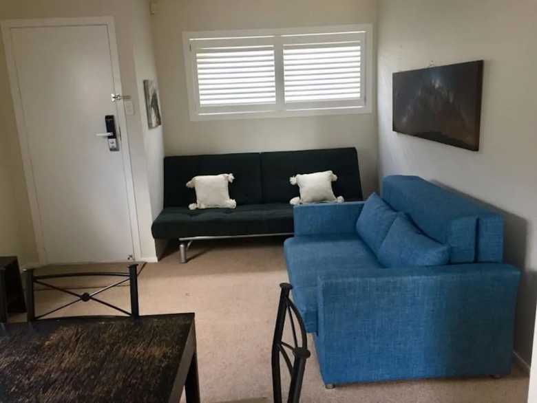 Modern Apartment In Meadowbank