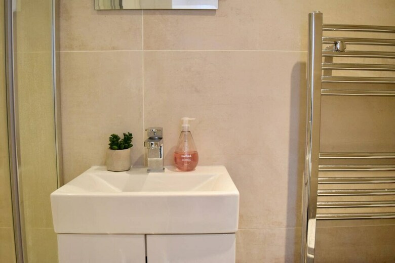Apartamento Modern 3 Bedroom Garden Flat In Tooting