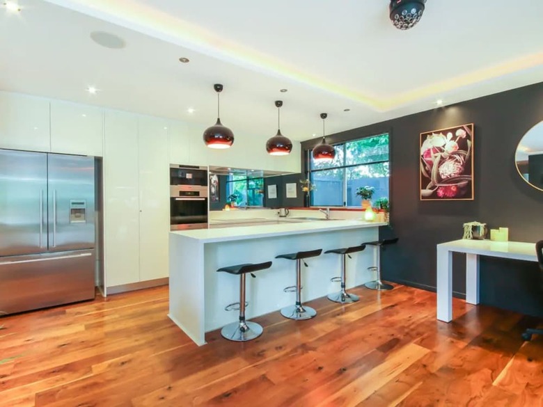 Spacious 2 Bedroom Apartment In Ascot With Large Private Garden