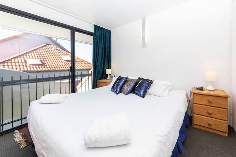 Lovely 1 Bedroom Apartment Close To Cbd
