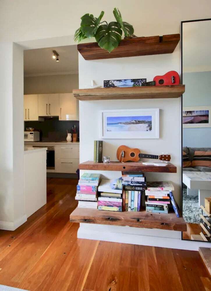 Sleek Contemporary Bondi Beachside Apartment