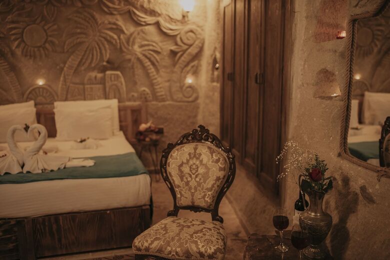 Splendid Cave Hotel