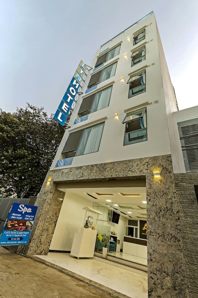 Aparthotel Lyn's Hotel & Apartment