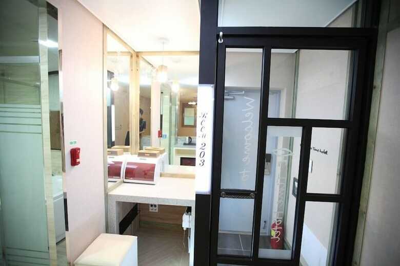 Cheonan Time Hotel