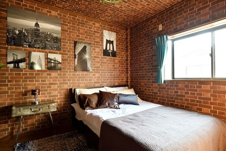 Private House St8