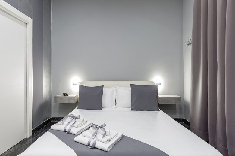 Hotel Bella Napoli Suites
