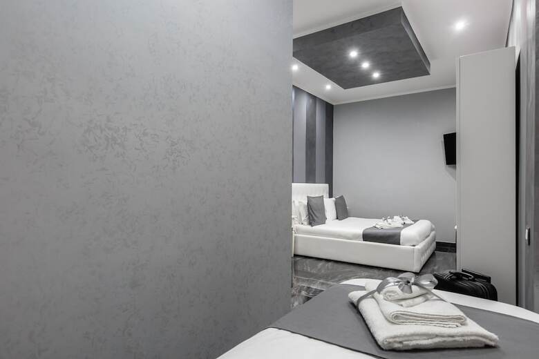 Hotel Bella Napoli Suites