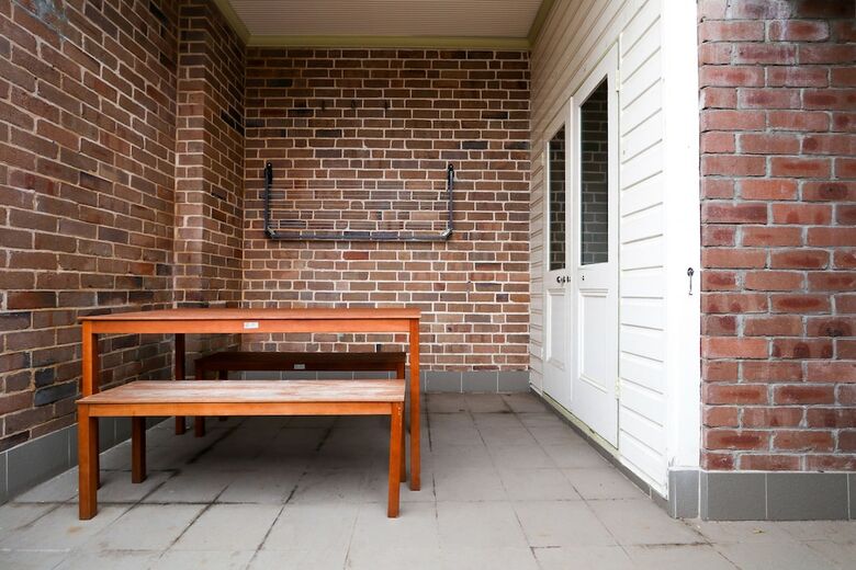 Discover The Rocks - Heritage House