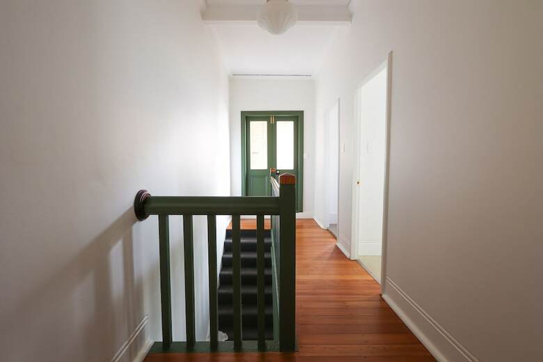 Discover The Rocks - Heritage House