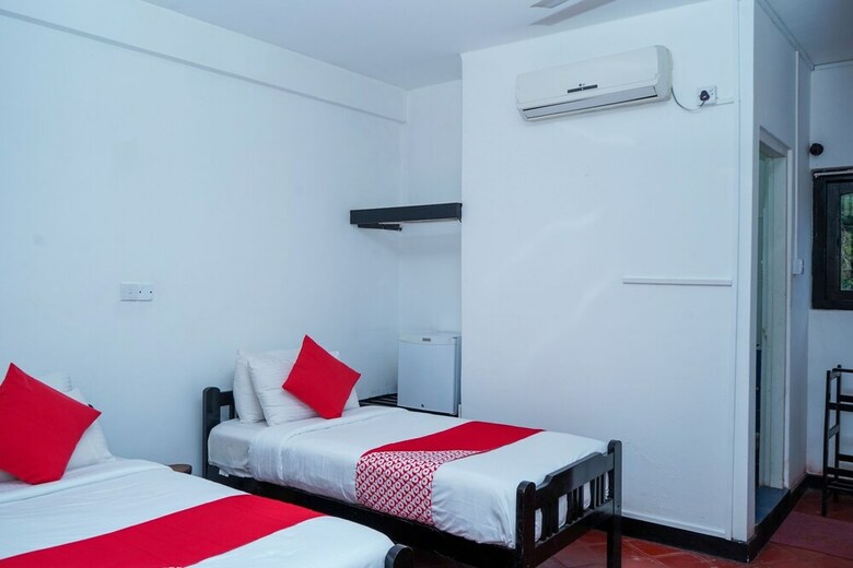 Hotel Oyo 452 Gem In Blue