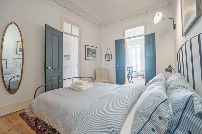 An Ecletic Apartment In Lisbon
