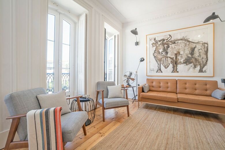 An Ecletic Apartment In Lisbon