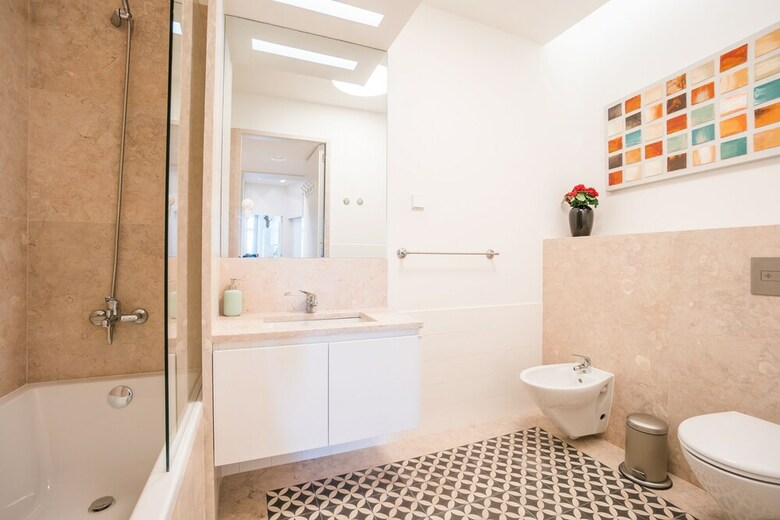 Spacious And Bright Apartment In Cais Sodre