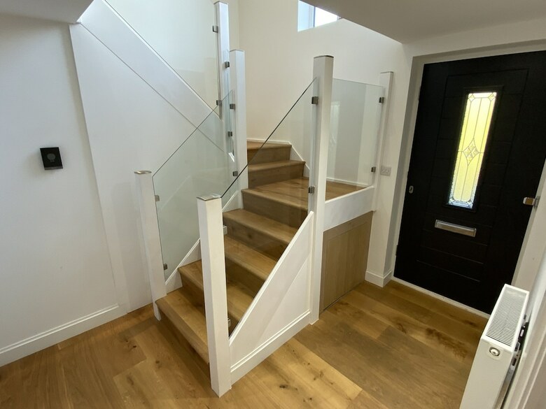 Ty Gwyn - 4 Bedroom Holiday Home