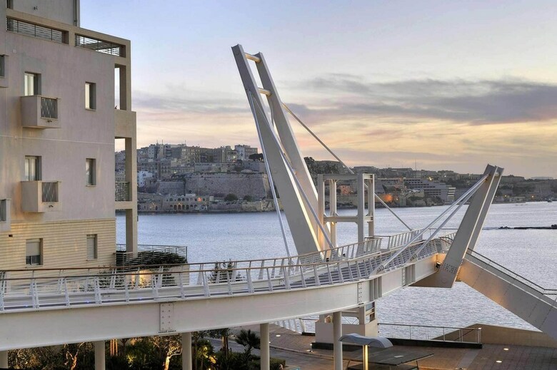 Apartamentos Superlative Penthouse With Spacious Terrace