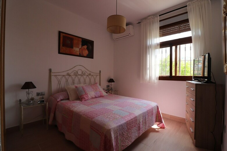 1117 Villa Gamor