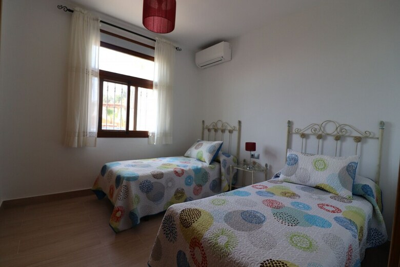 1117 Villa Gamor