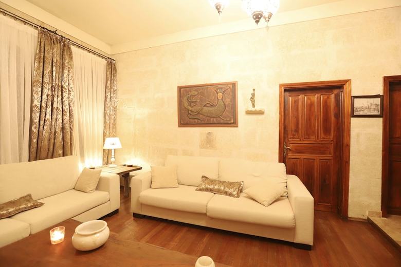 Tabal Cave Hotel
