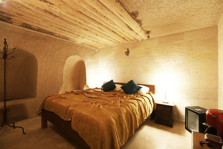 Tabal Cave Hotel