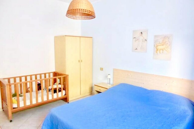 Apartment With 3 Bedrooms In Cala Gonone