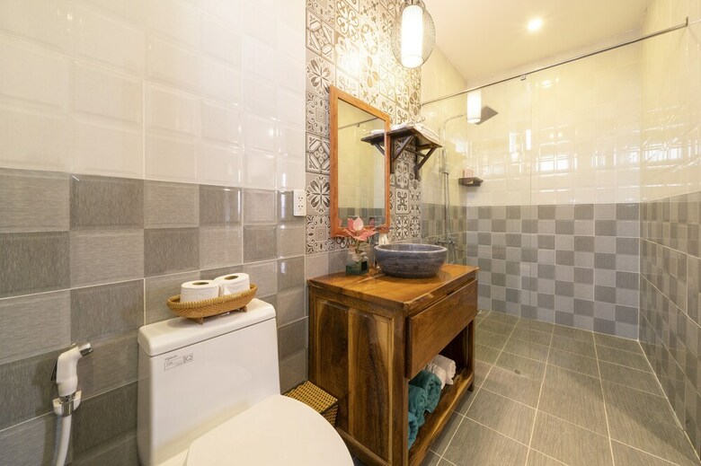 Hotel Blue Whale Homestay