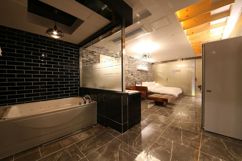 Daegu J Hotel