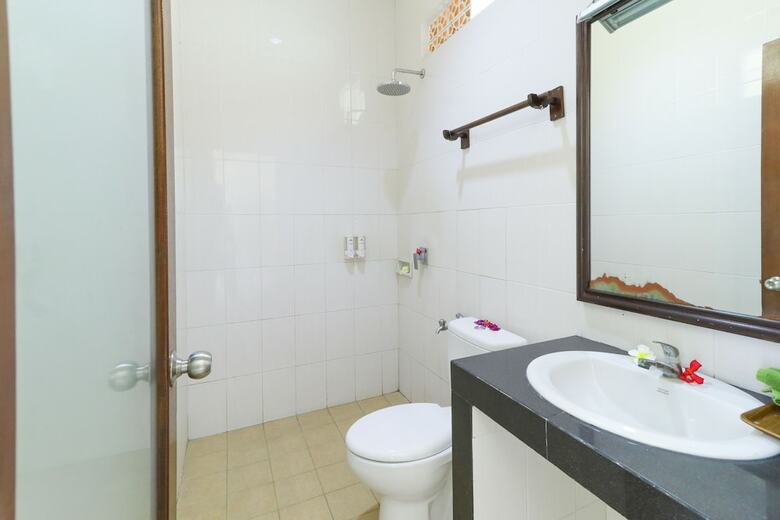Hotel Maemae Beach House