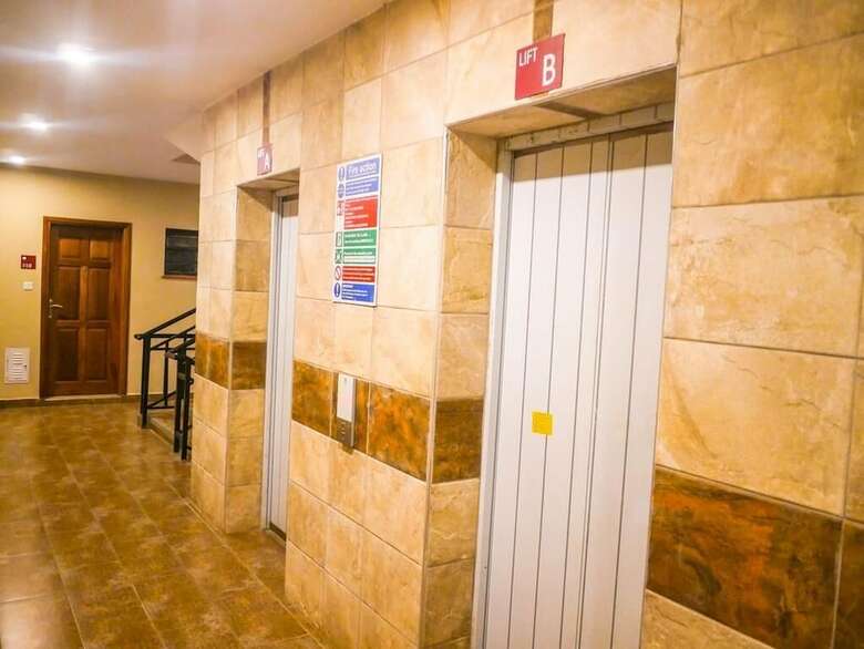 Apartamentos West View Suits