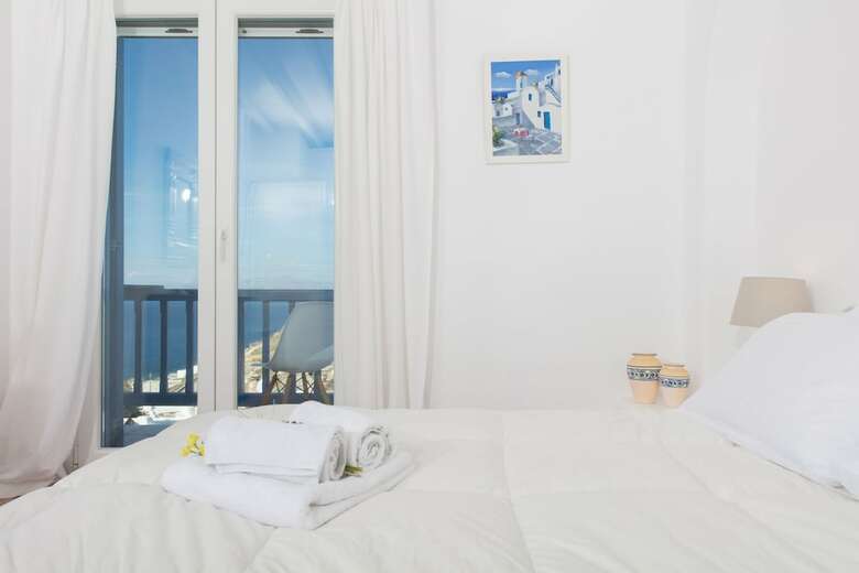 Serene Villa By Stylish Stays