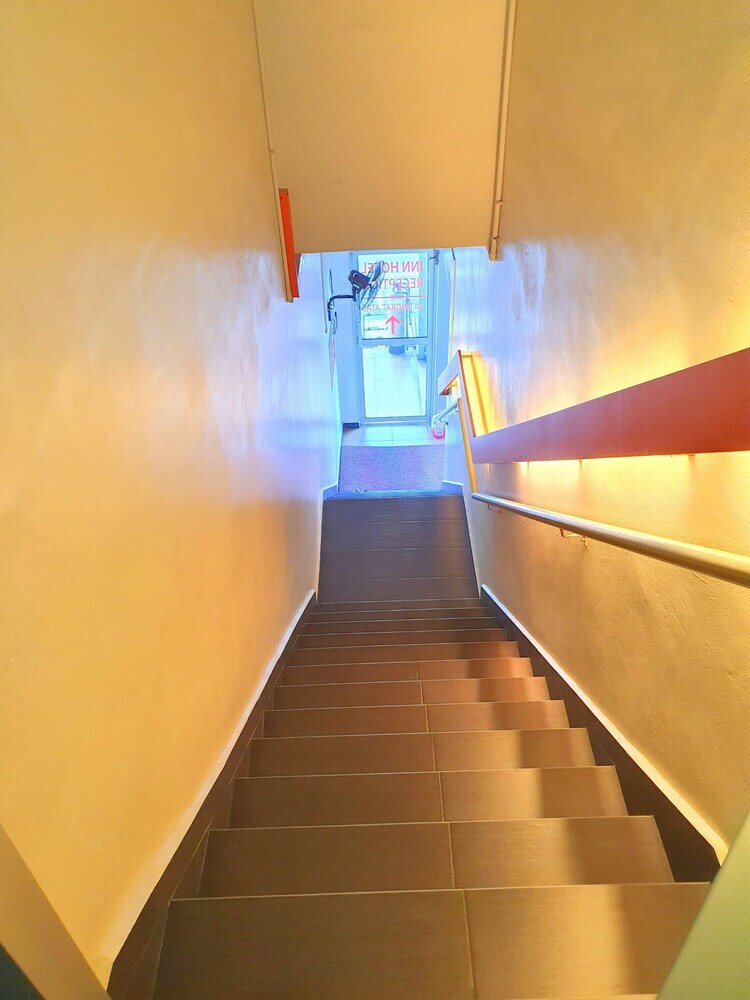 Oyo 89650 Inn Hotel