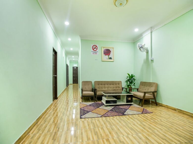 Hotel Oyo 89712 Grand Inn