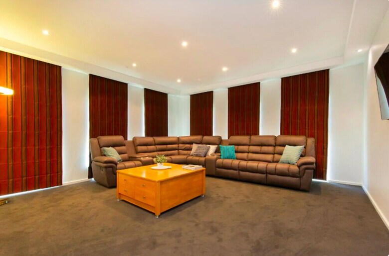 Hotel Adelphi Waterfront 2 Bedroom Ground