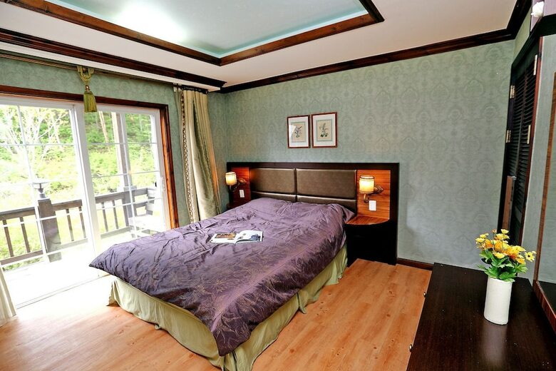 Bench House Pension