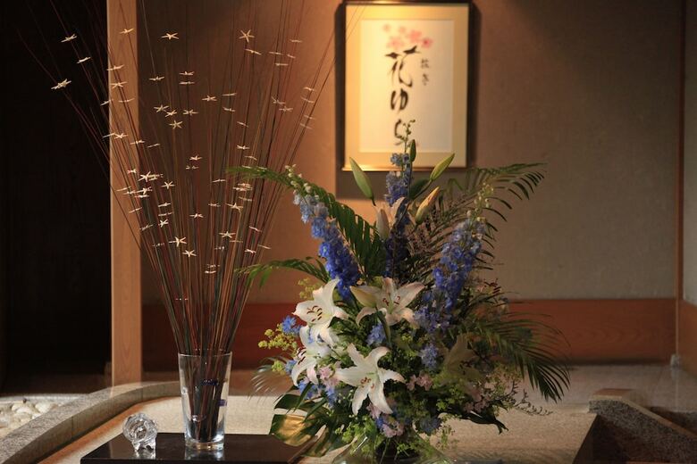 Ryotei Hanayura Ryokan
