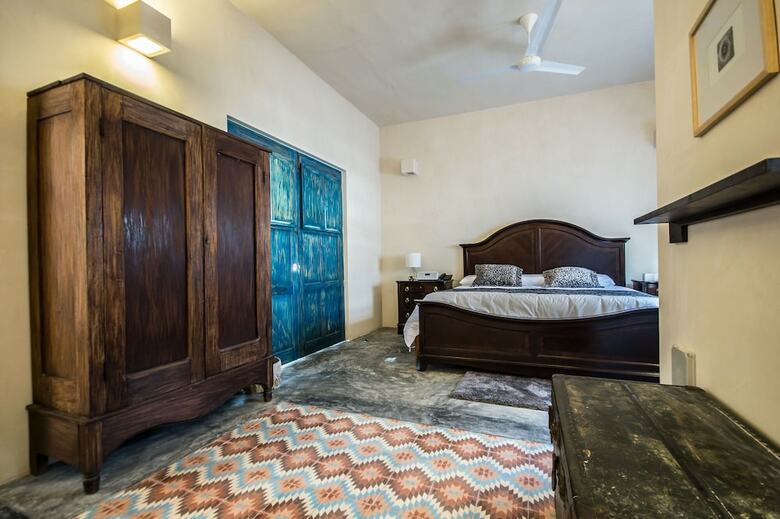 Hotel Waye