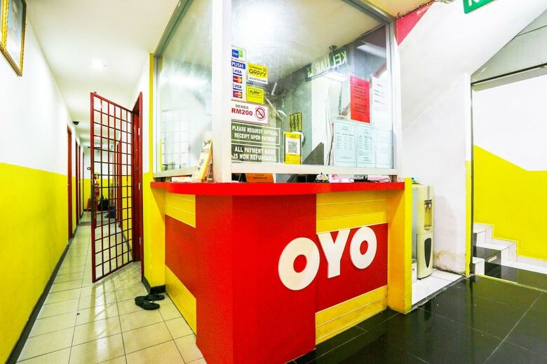 Oyo 89738 1st Inn Hotel Glenmarie
