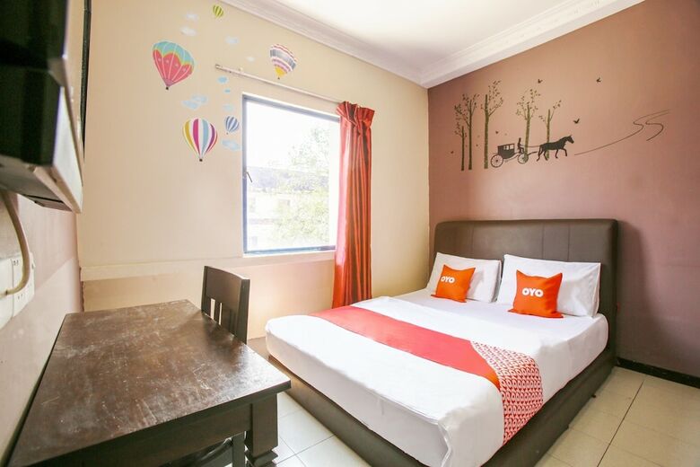 Oyo 89738 1st Inn Hotel Glenmarie