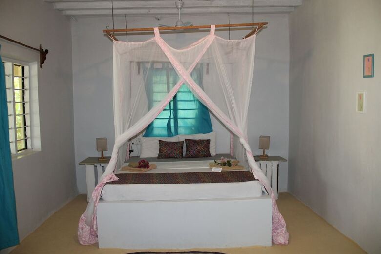 Posada Garden Beach Bungalows
