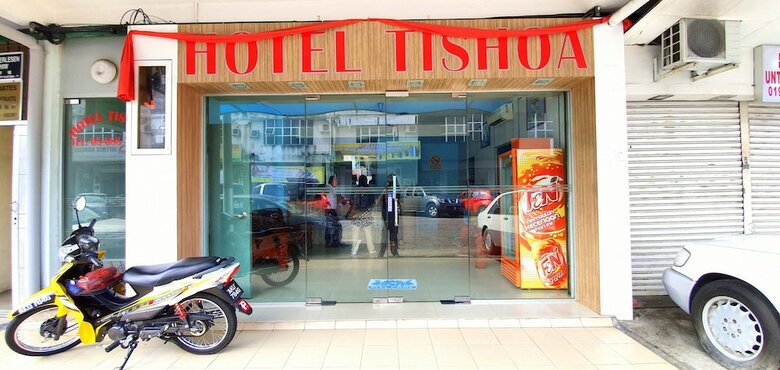 Oyo 89737 Hotel Tishoa